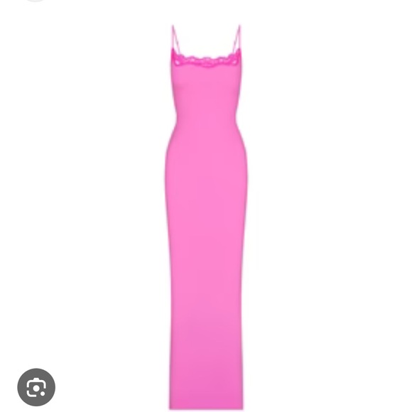 SKIMS Dresses & Skirts - SKIMS FITSXEVERYBODY LACE LONG DRESS